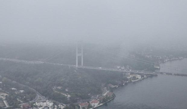 İstanbul Boğazı'nı yoğun sis kapladı