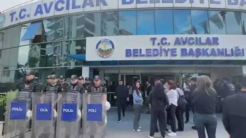 Avcılar Belediyesine 'ihaleye fesat karıştırma' suçundan operasyon düzenlendi.