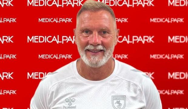 Samsunspor Teknik Direkt&ouml;r&uuml; Thorsten Fink, sağlık kontrol&uuml;nden ge&ccedil;ti