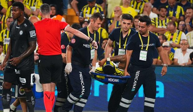 Sturm Graz ma&ccedil;ında sakatlanmıştı! Oosterwolde haftalarca sahalardan uzak kalacak