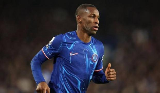 Victor Osimhen derken g&ouml;zler Senegalli golc&uuml;ye &ccedil;evrildi