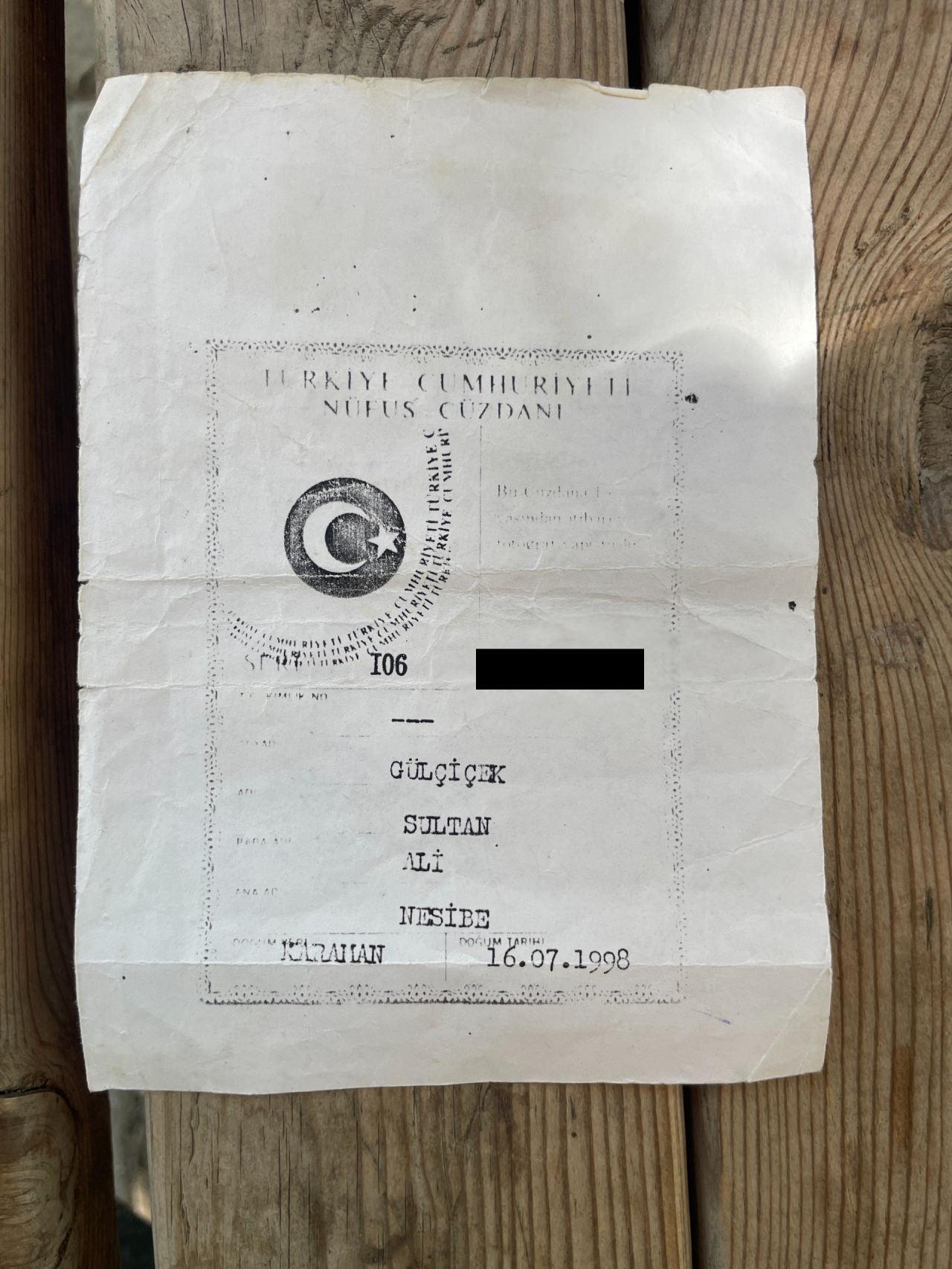  Gözü yaşlı anne 28 yıllık sır perdesinin aralanmasını istiyor.