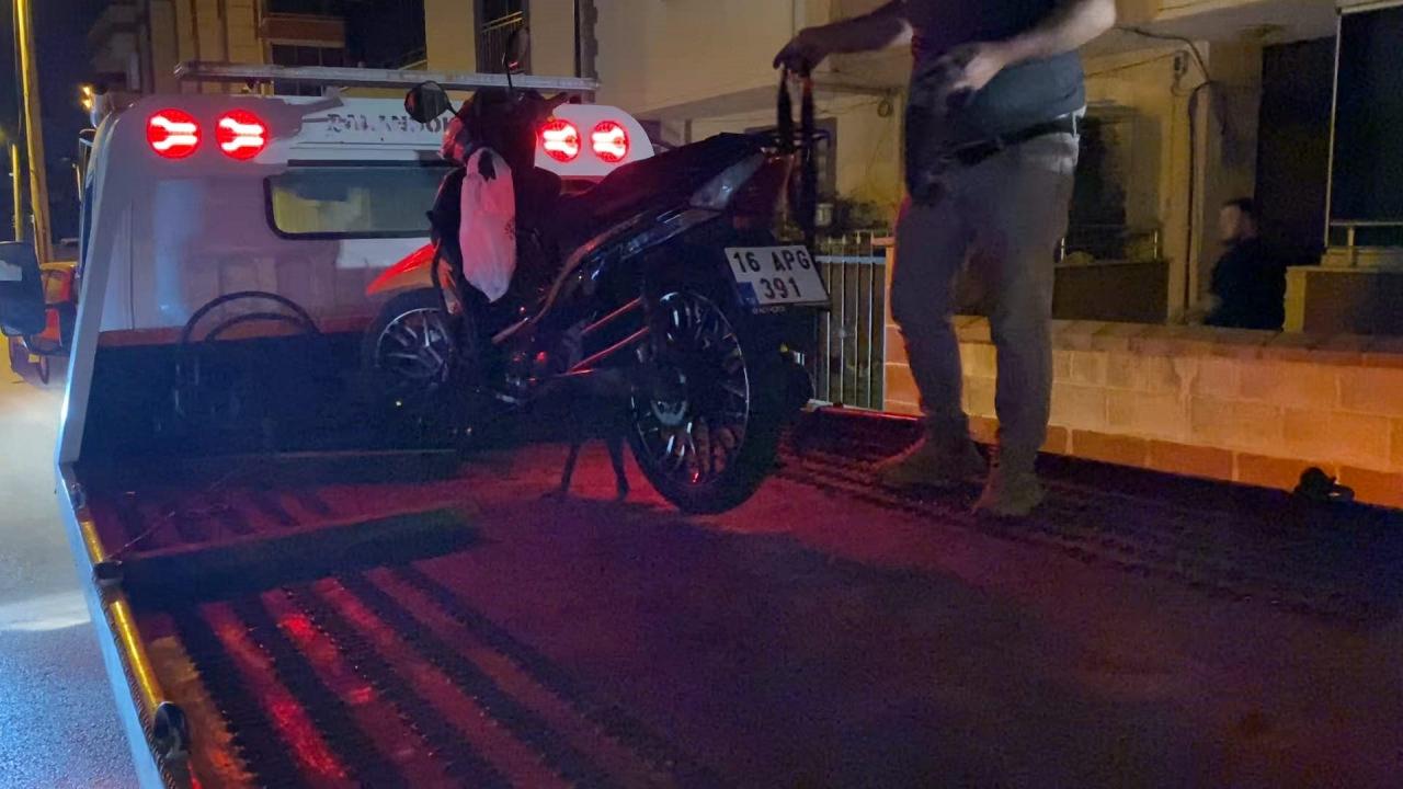 Motosiklete el konuldu. 