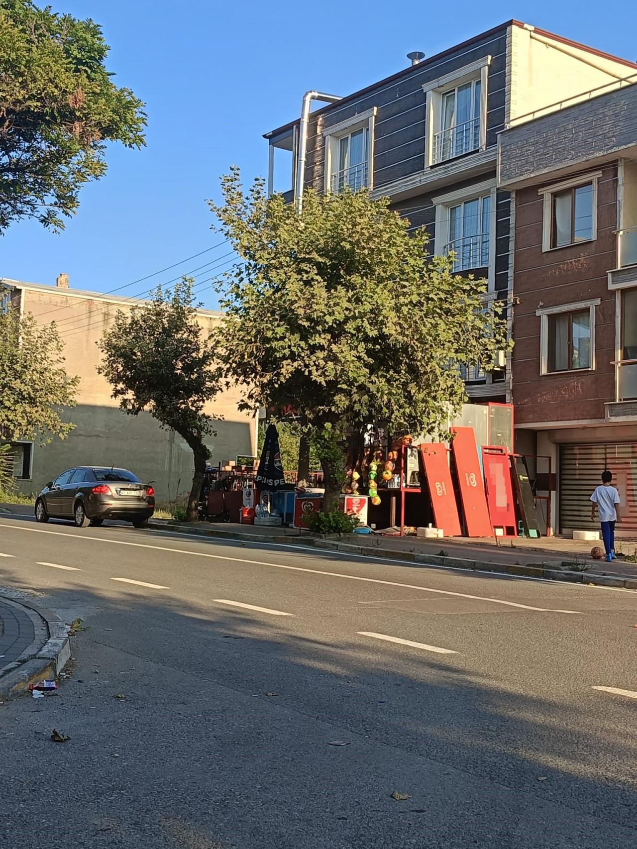Genç kıza çarpıp üzerinden geçen sürücü tutuklandı.