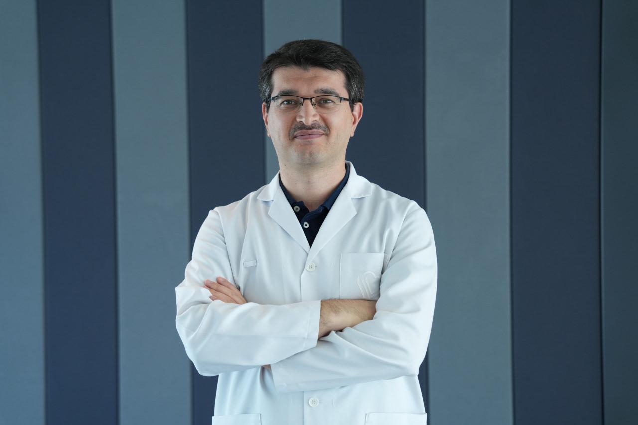 Medipol Bahçelievler Üniversite Hastanesi’nden Fiziksel Tıp ve Rehabilitasyon Uzmanı Doç. Dr. Hamza Sucuoğlu