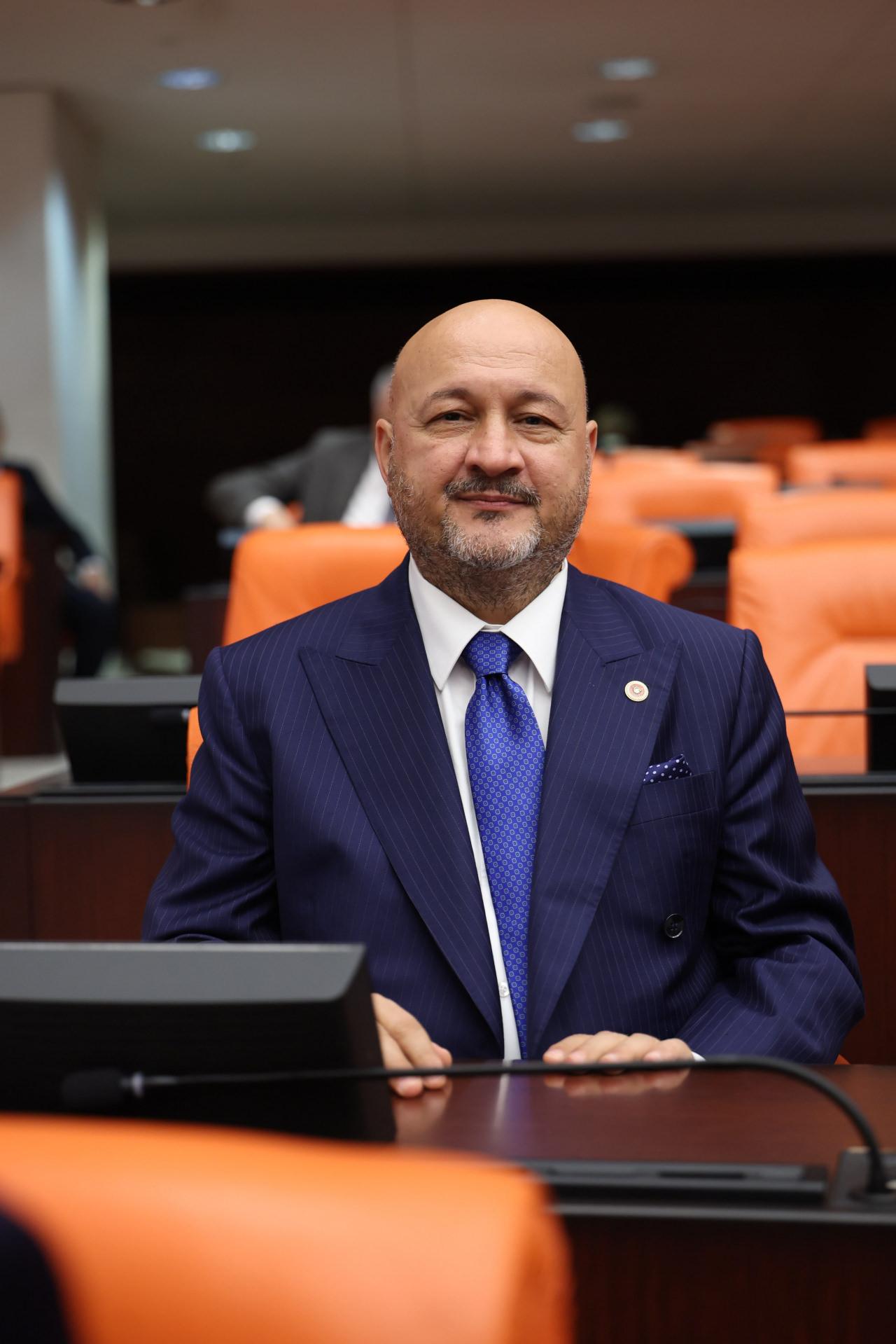 AK Parti Adıyaman Milletvekili Doç. Dr. Resul Kurt