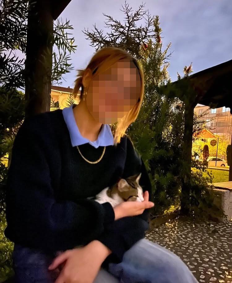 Aslı Kara (17)