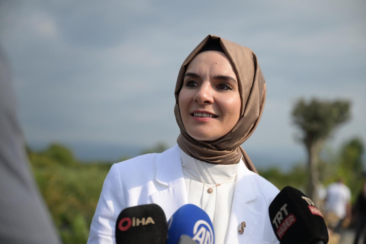 Aile ve Sosyal Hizmetler Bakanı Mahinur Özdemir Göktaş