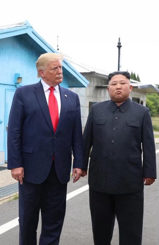 Donald Trump ve Kim Jong Un