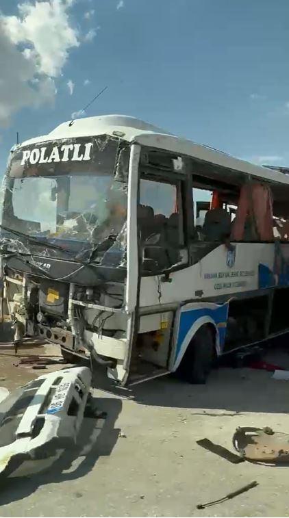 Kazada 1 ölü, 16 yaralı var.