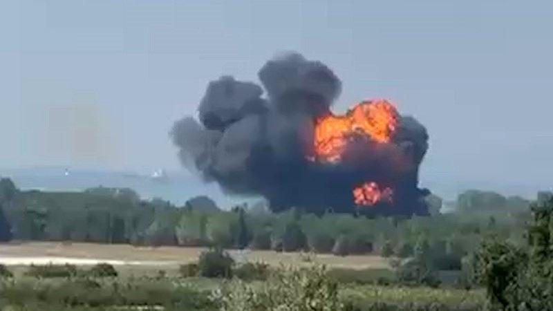 F-16 eğitim uçağı Yalova'da kaza kırıma uğradı.