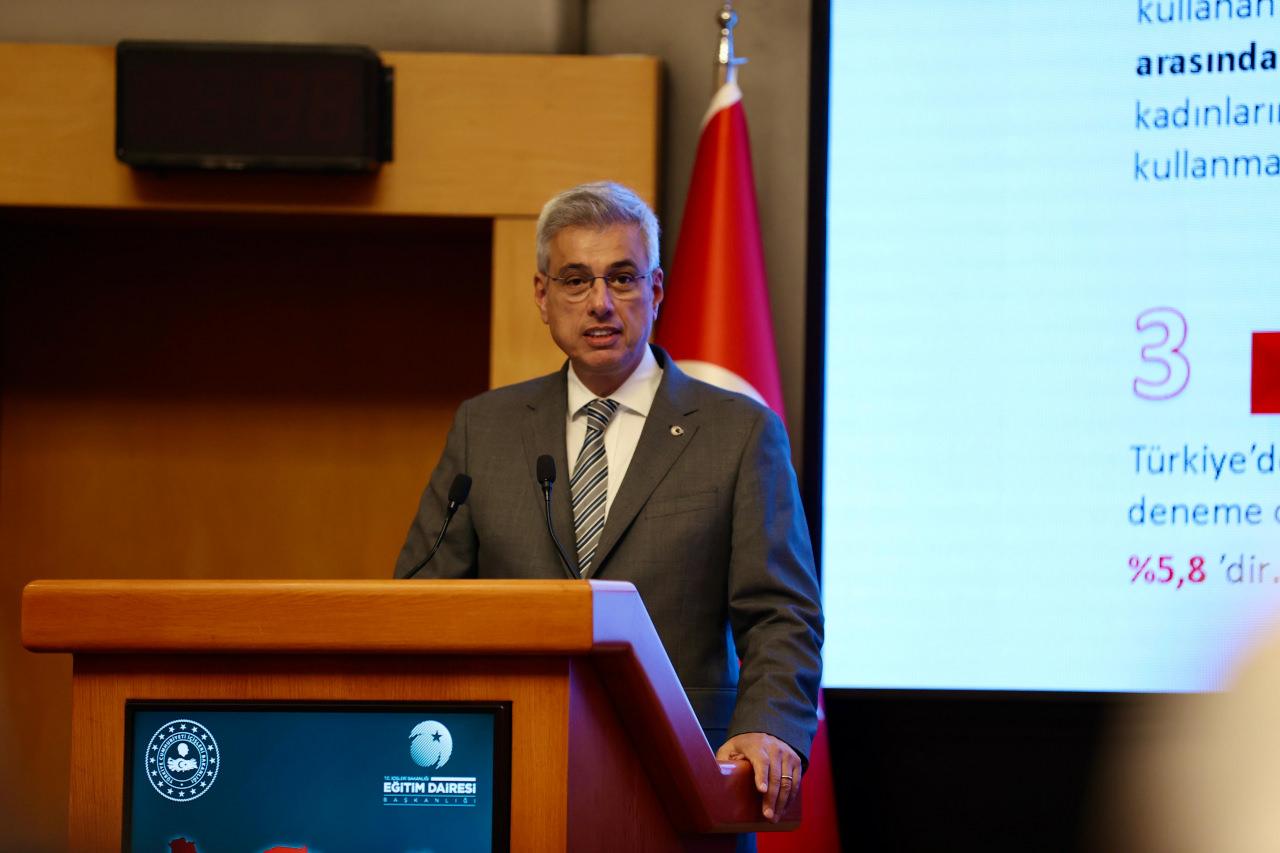 Sağlık Bakanı Kemal Memişoğlu
