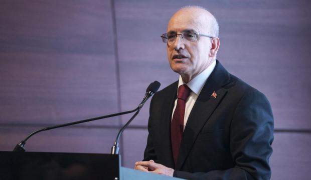 Bakan Şimşek: "Sanayi &uuml;retimimiz ikinci &ccedil;eyrekte yıllık y&uuml;zde 1,9 b&uuml;y&uuml;d&uuml;"