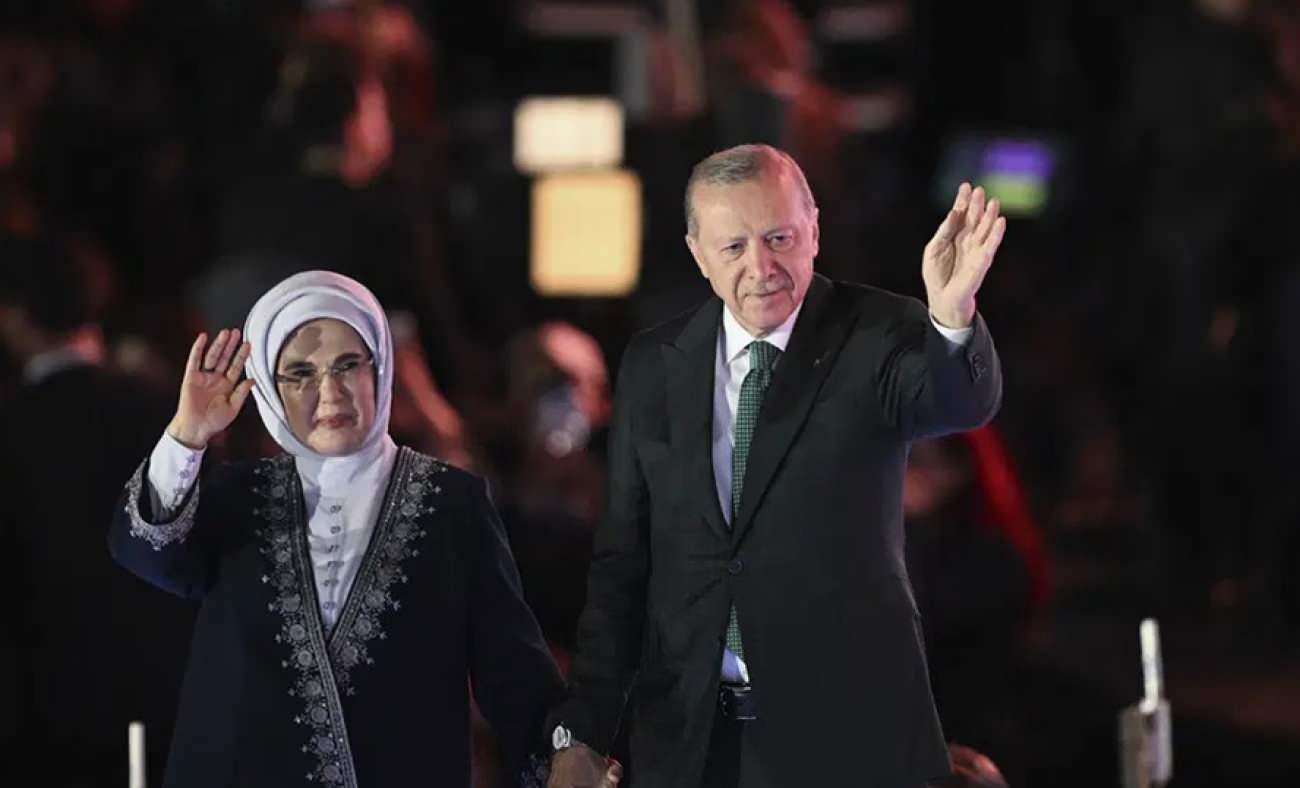 Emine Erdoğan'dan 'AK Parti'nin 25. Kuruluş Yıl D&ouml;n&uuml;m&uuml;' programına ilişkin paylaşım