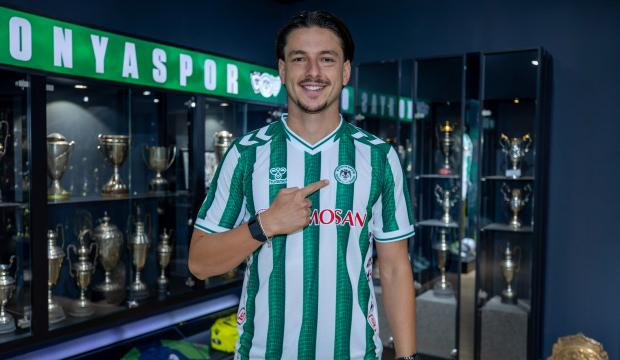 Hull City'nin T&uuml;rk golc&uuml;s&uuml; S&uuml;per Lig'e geri d&ouml;nd&uuml;