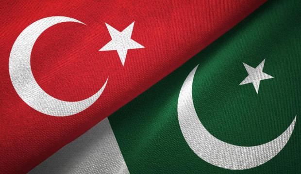 Kardeş &uuml;lkeden T&uuml;rkiye'ye davet! T&uuml;rk iş d&uuml;nyasını heyecanlandıran &ccedil;ağrı