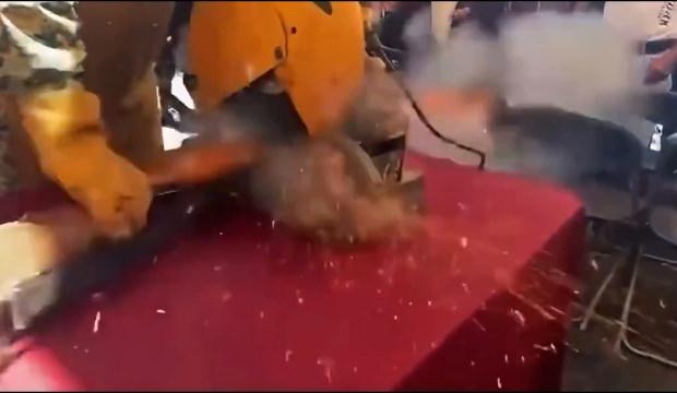 Askerin t&uuml;feği kazara ateş aldı, 4 kişi yaralandı