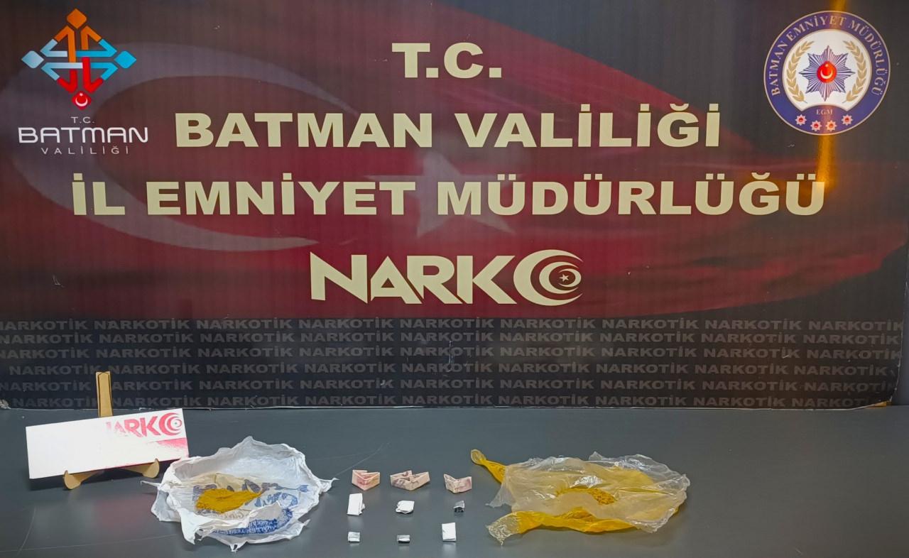 Batman'da zehir tacirlerine darbe: Gözaltına alınan 5 şüpheli tutuklandı