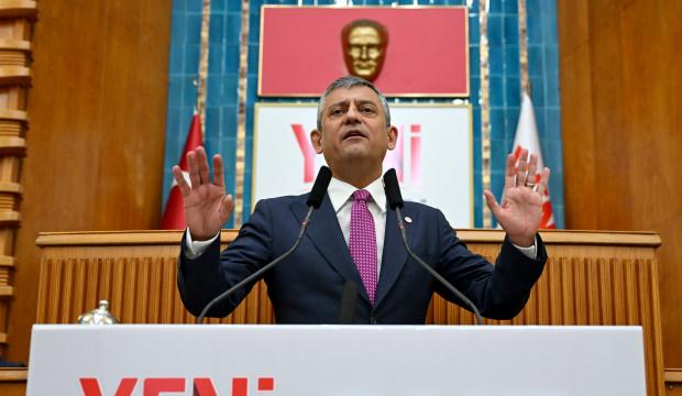 Yeni Parti lideri &Ouml;zg&uuml;r &Ouml;zel&rsquo;den &ccedil;er&ccedil;eve yasa a&ccedil;ıklaması: Barışın &ouml;n&uuml;nde durmayacağız