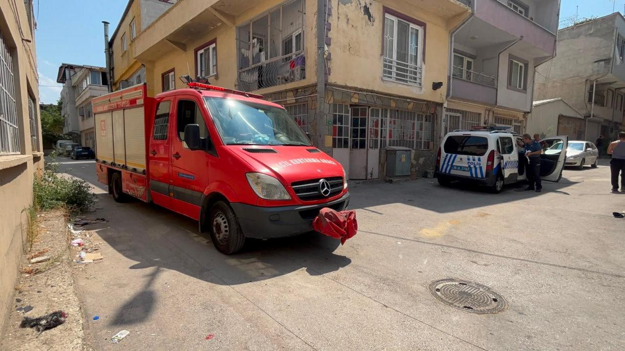 Bina ve çevresinde ilaçlama çalışması yapıldı.