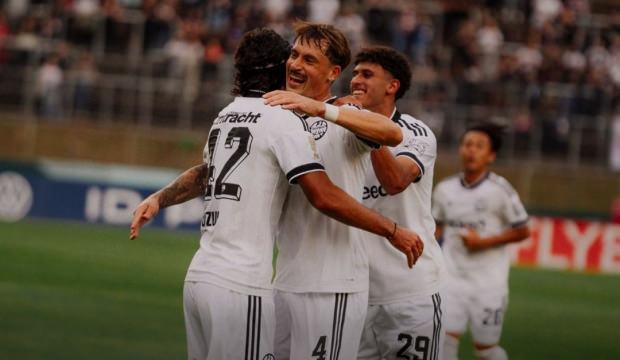 11-0 biten &ccedil;ılgın ma&ccedil;! Milli yıldız şov yaptı