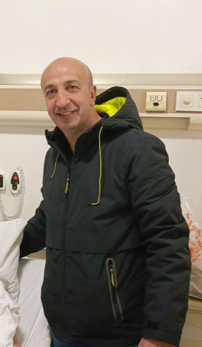 Üvey oğlunun tabancayla vurduğu belediye personeli kurtarılamadı.