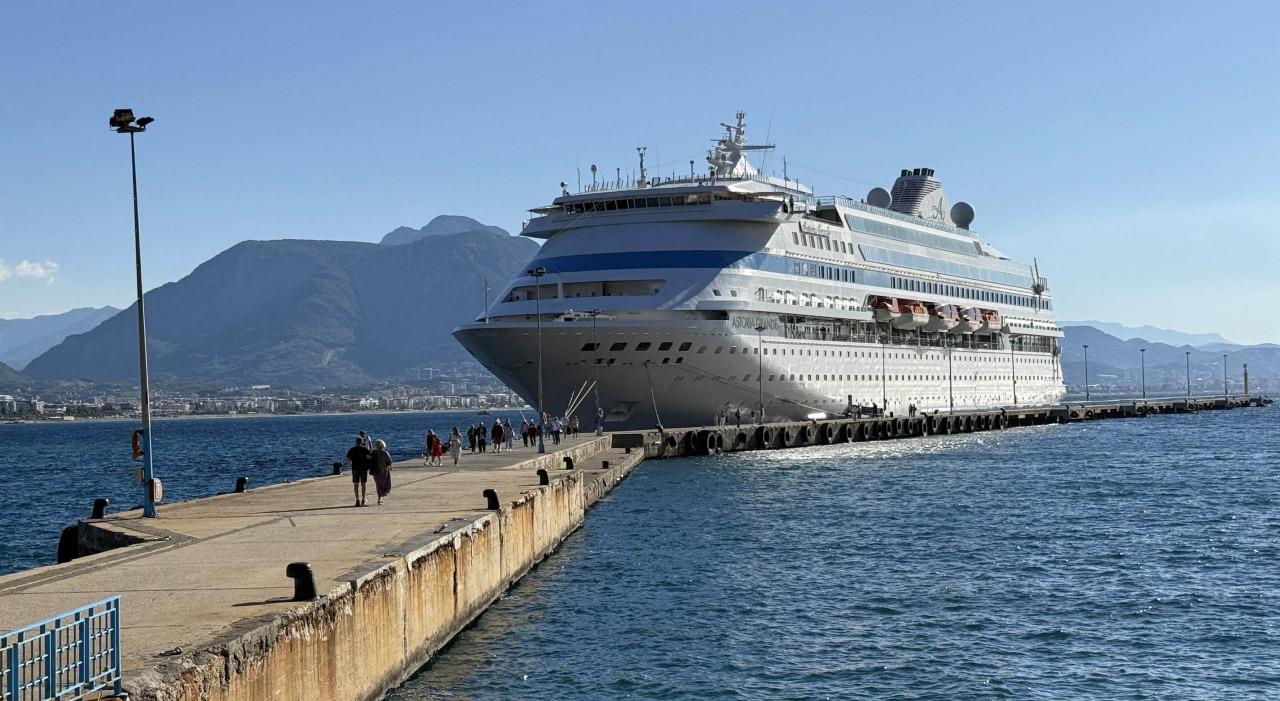 Kruvaziyer turizminde tarihi rekor: 7 ayda 1 milyon yolcu aşıldı