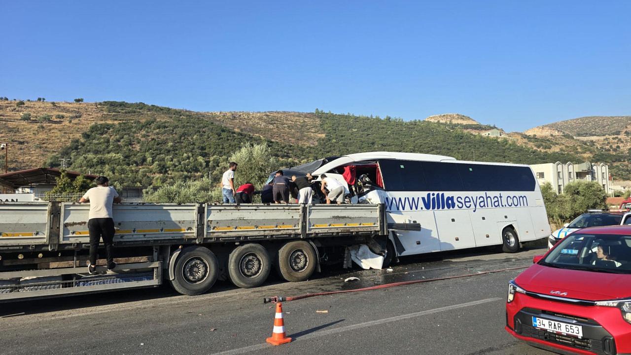 Ekipler bölgede çalışma yapıyor.