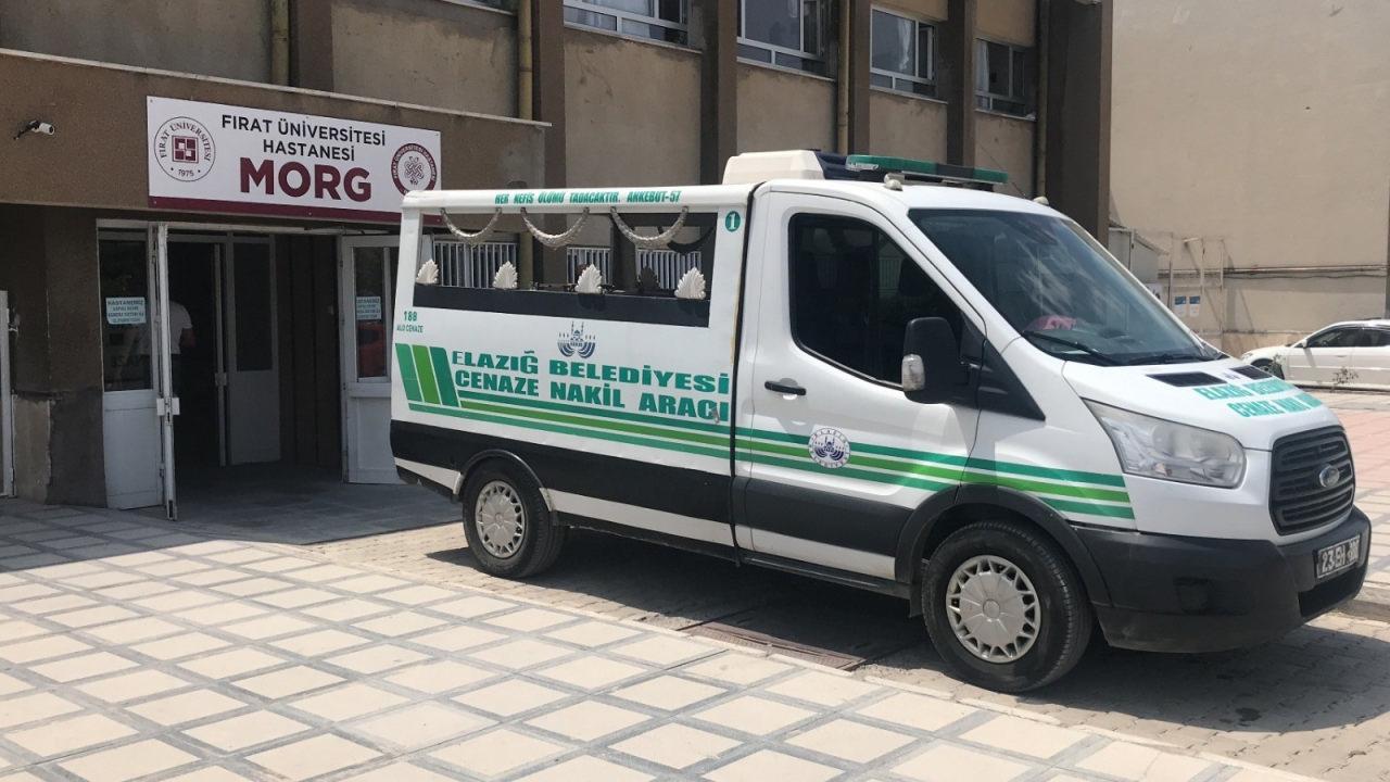 Elazığ’da ağıla kurt girdiğini zannederek ateş eden şahıs, eşini öldürdü.