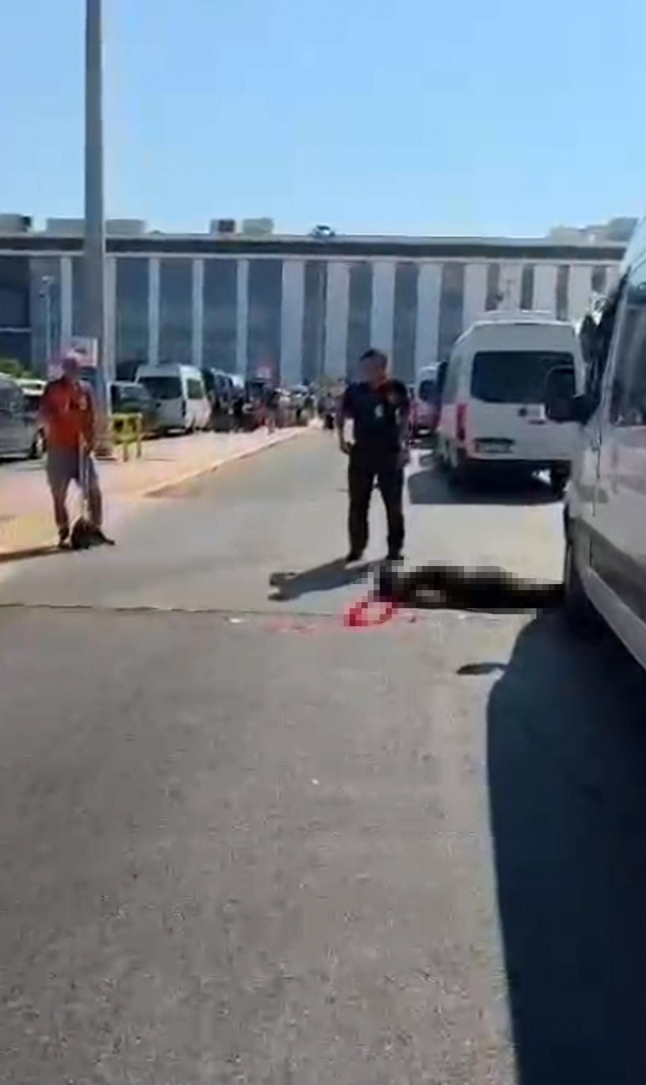 Emekli polis memuru, sevgilisini öldürdü.