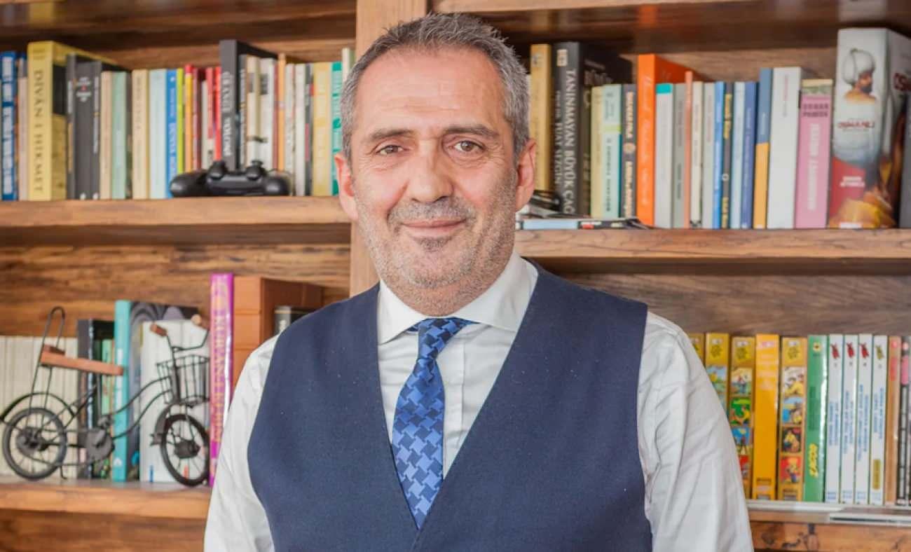 Cumhurbaşkanıyla g&ouml;r&uuml;şt&uuml;ğ&uuml; i&ccedil;in lin&ccedil; yemişti! Yavuz Bing&ouml;l'&uuml;n a&ccedil;ıklamaları yeniden g&uuml;ndem oldu