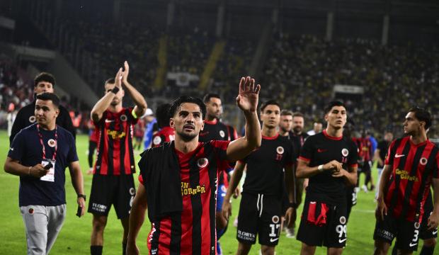 İlk haftadan b&uuml;y&uuml;k s&uuml;rprizler! S&uuml;per Lig'de sonu&ccedil;lar ve puan durumu