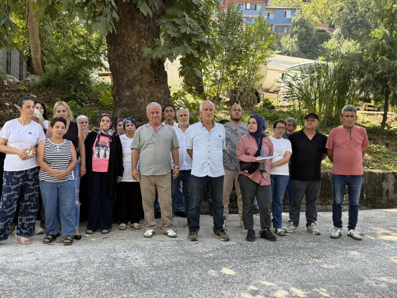 Zonguldak Belediyesi’nin çöp şantiyesi mahalleliyi çileden çıkarttı.