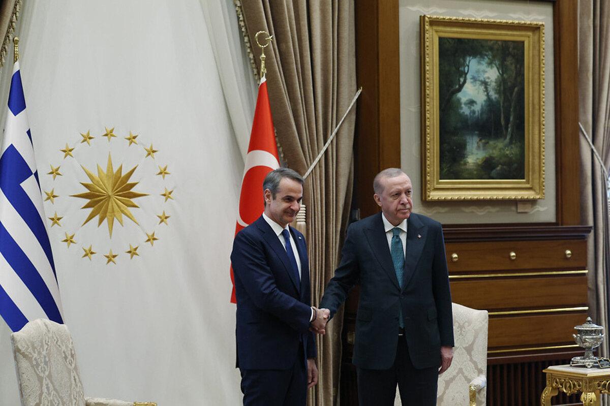 Cumhurbaşkanı Recep Tayyip Erdoğan, Türkiye’ye ziyarette bulunan Yunanistan Başbakanı Kiryakos Miçotakis ile Cumhurbaşkanlığı Külliyesi'nde bir araya geldi, 11 Şubat 2026