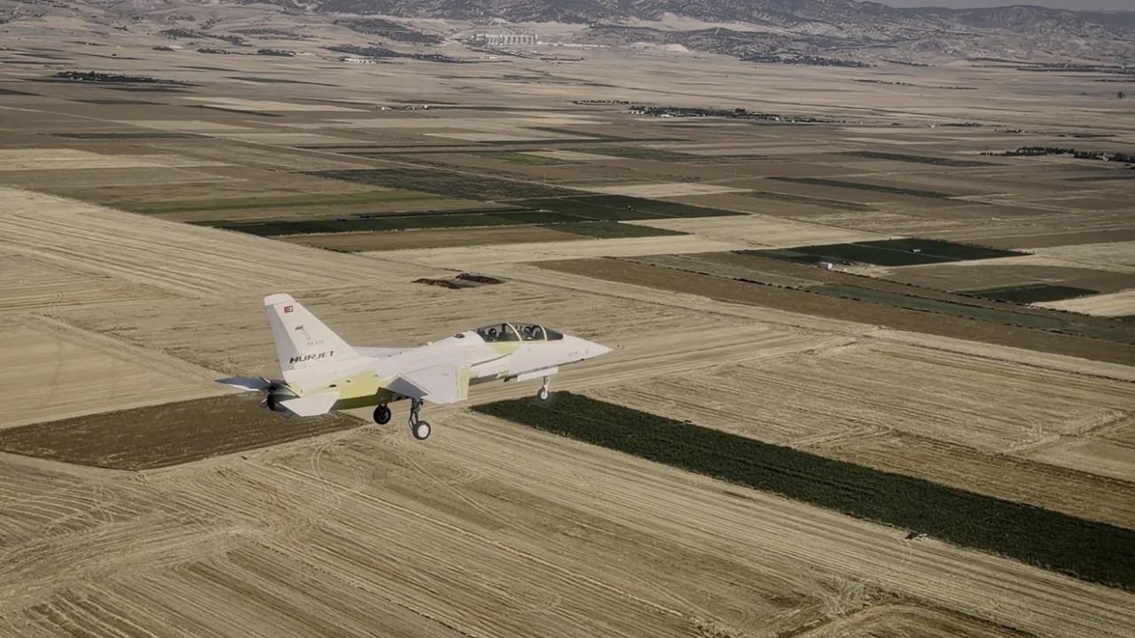 Gök Vatan’da gövde gösterisi: HÜRJET için tarihi gün! 18 dakika havada kaldı