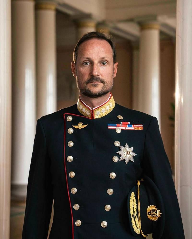 Norveç'in yeni kralı 8. Haakon