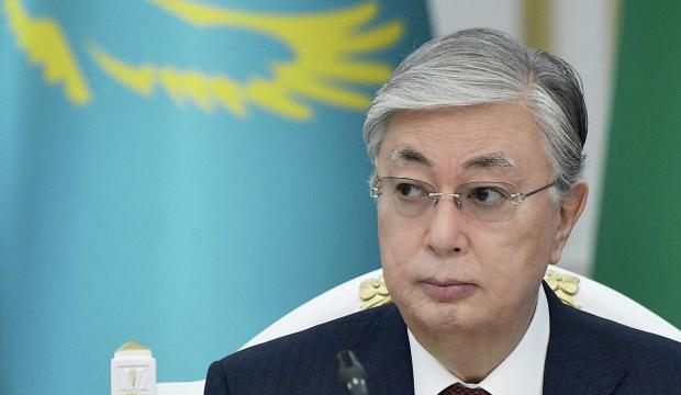 Cumhurbaşkanı Tokayev: Erkekler sarılmasın