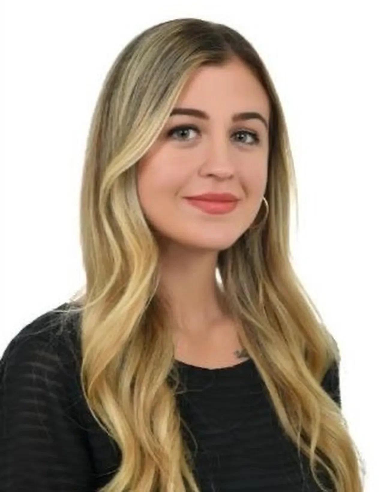 Çağla Konat (29)