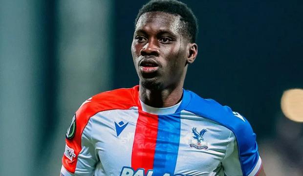 Galatasaray prensip anlaşmasına vardığı Sarr i&ccedil;in y&uuml;ksekten u&ccedil;tu! İşte masadaki para