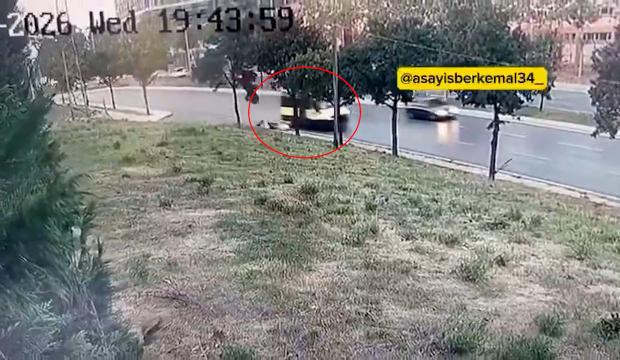 Başakşehir'de vicdansızlık: Kuryenin &ouml;n&uuml;ne kırıp metrelerce savurup ka&ccedil;tı!