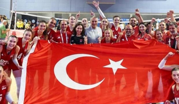 Kadın Milli Voleybol Takımı Akdeniz Oyunları'nda şampiyon oldu