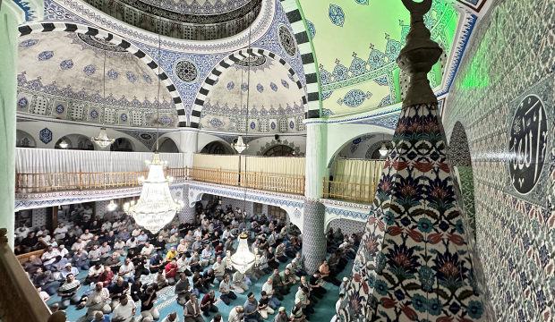 Mevlit Kandili t&uuml;m yurtta dualarla idrak edildi
