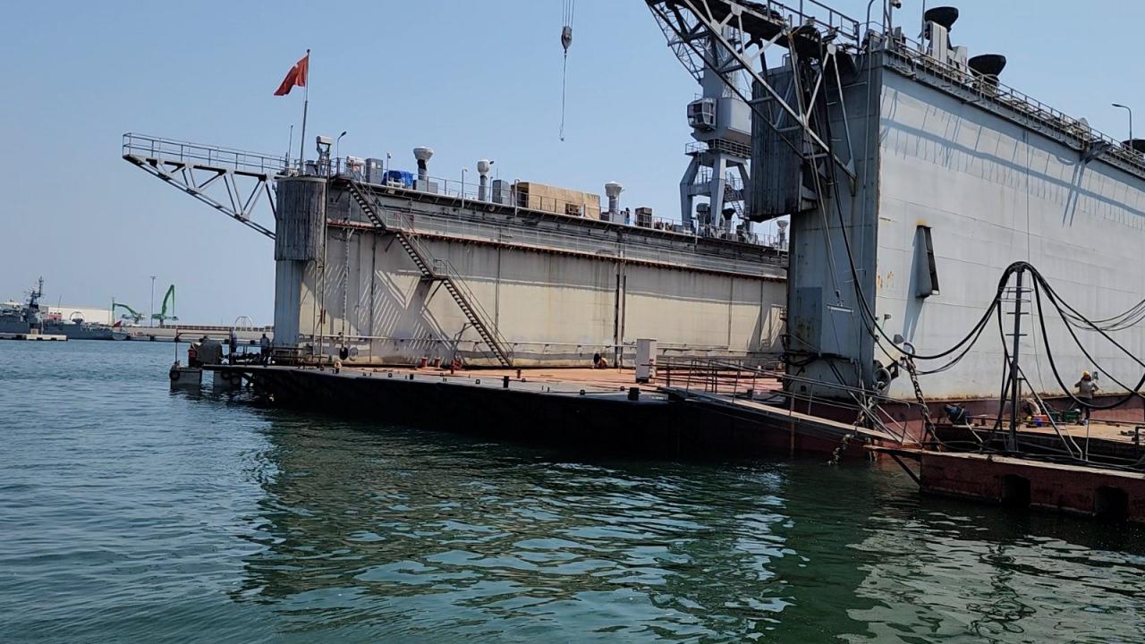 Mersin Tersanesi'nde havuzlama ile bakım onarım yapılabiliyor