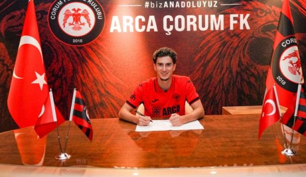 Transferin hızlı takımı &Ccedil;orum durmuyor! Beşiktaş ma&ccedil;ı &ouml;ncesi Trabzonspor'dan transfer