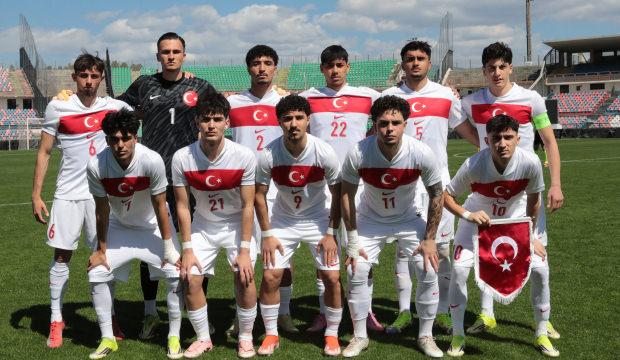 T&uuml;rkiye&rsquo;ye Akdeniz Oyunları'nda b&uuml;y&uuml;k şok! 4 puanla elendik