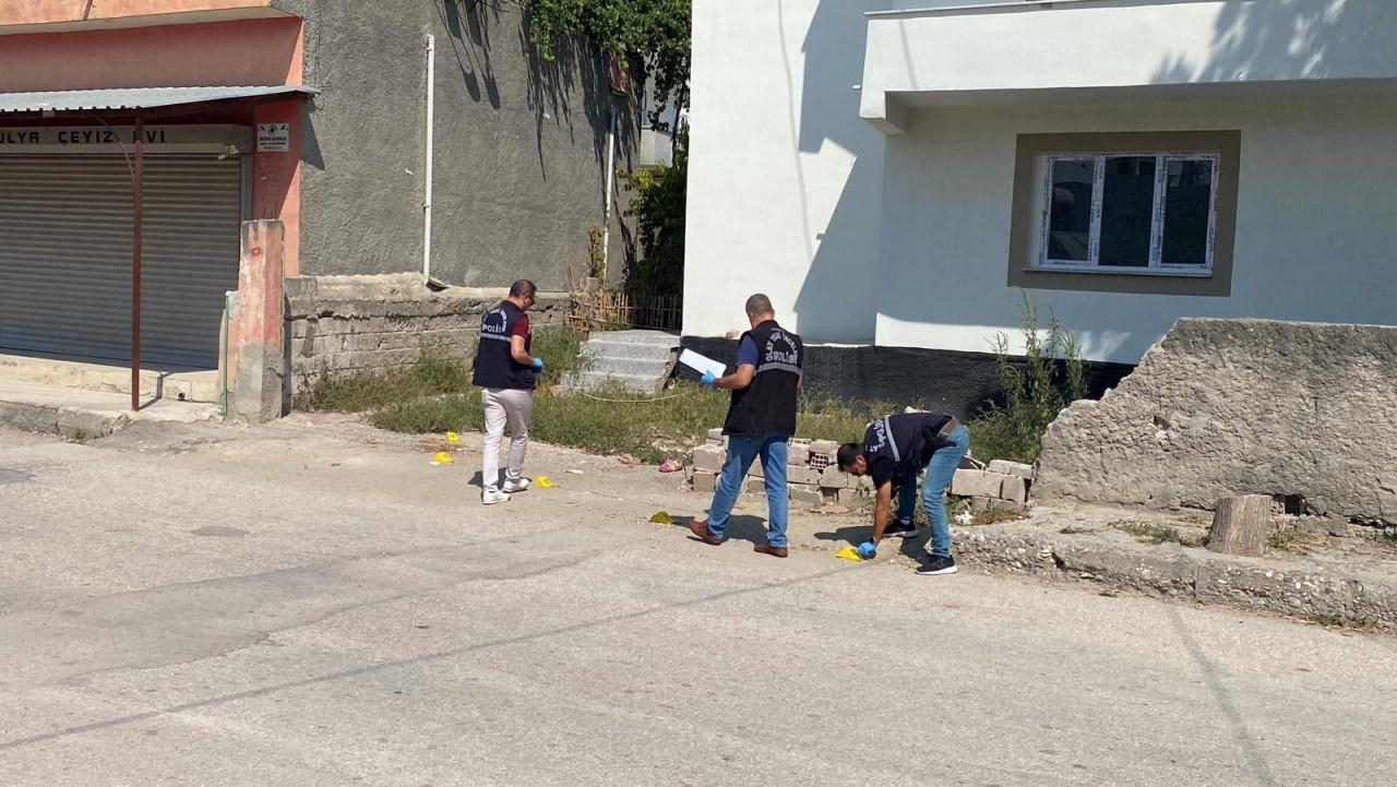 Olay yerine çok sayıda ekip sevk edildi. 