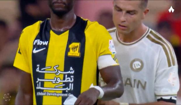 Ronaldo kopya &ccedil;ekerken kameralara yakalandı o anlar viral oldu