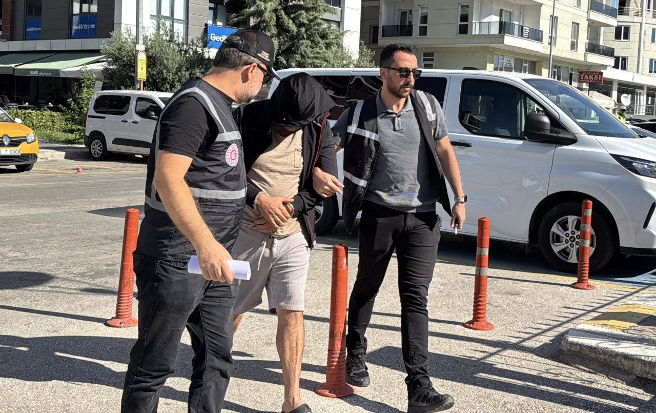 Şüpheliler, adliyeye sevk edildi. 