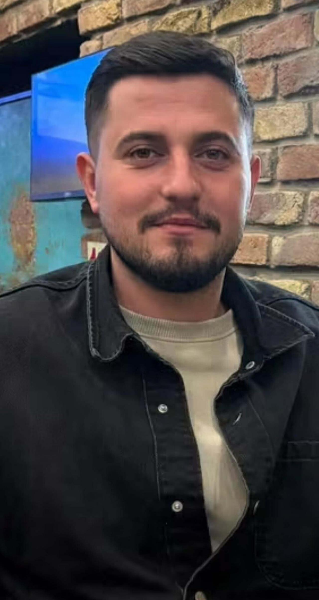 Eren Kırmızı (30)