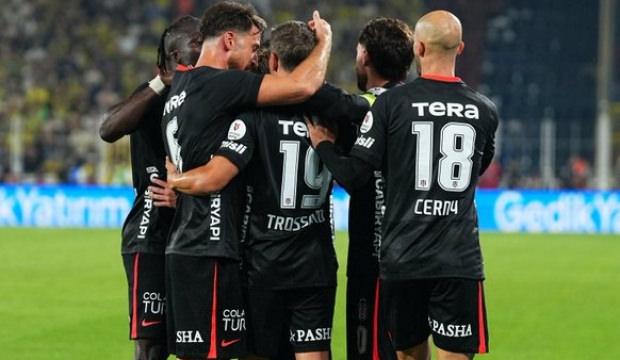 Beşiktaş a&ccedil;ıklamalarını unutmadı! 'Kadık&ouml;y'deyiz ama kimseyi g&ouml;remedik'